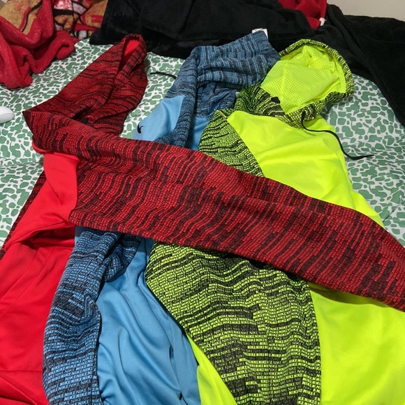 Nike Hoodie Bundle 3x can be sold separately - Picture 3 of 3